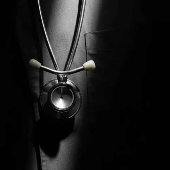Your Medical Device Is Ready to Go Further. We Open the Doors to Brazil.